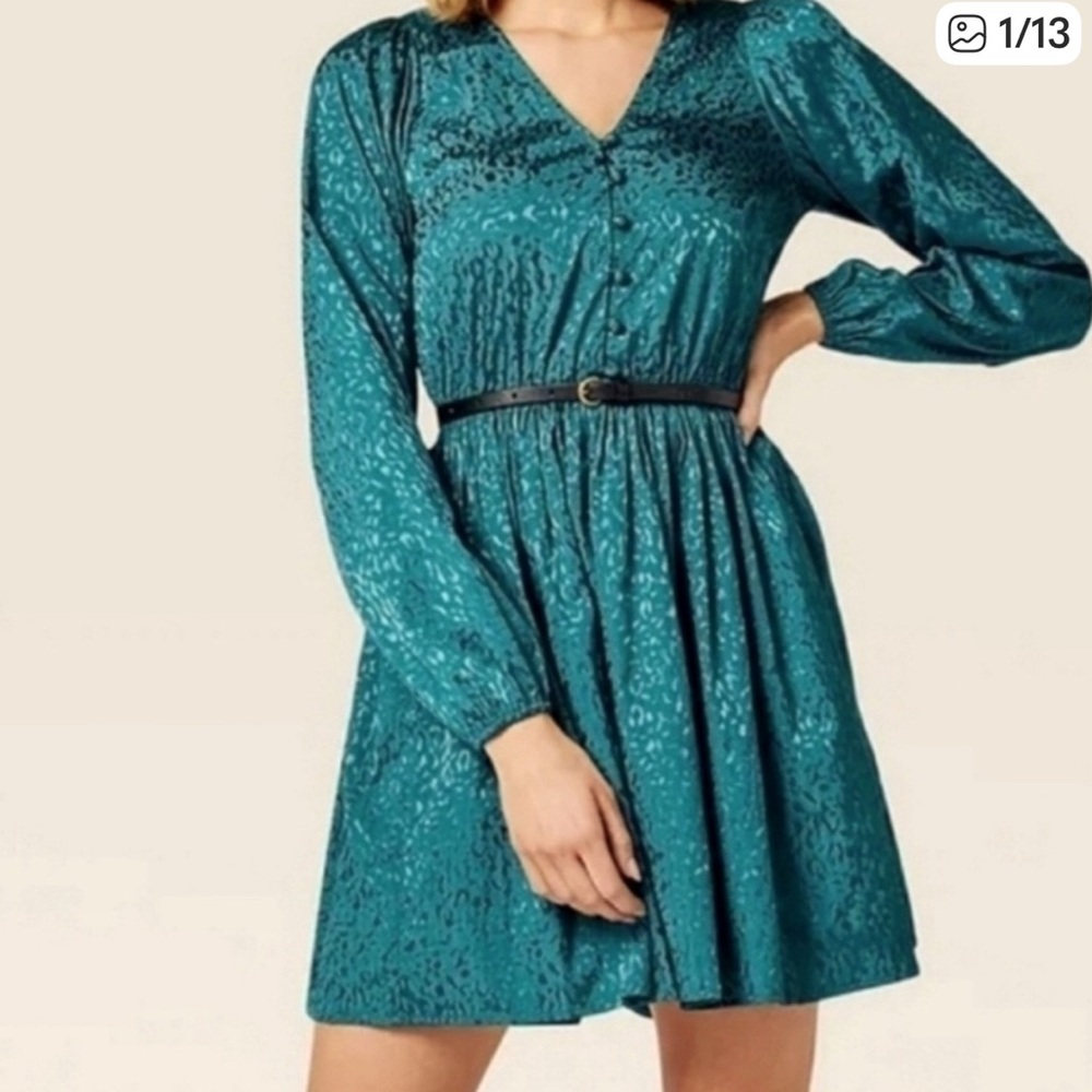 Elegant Teal Long Sleeve Dress